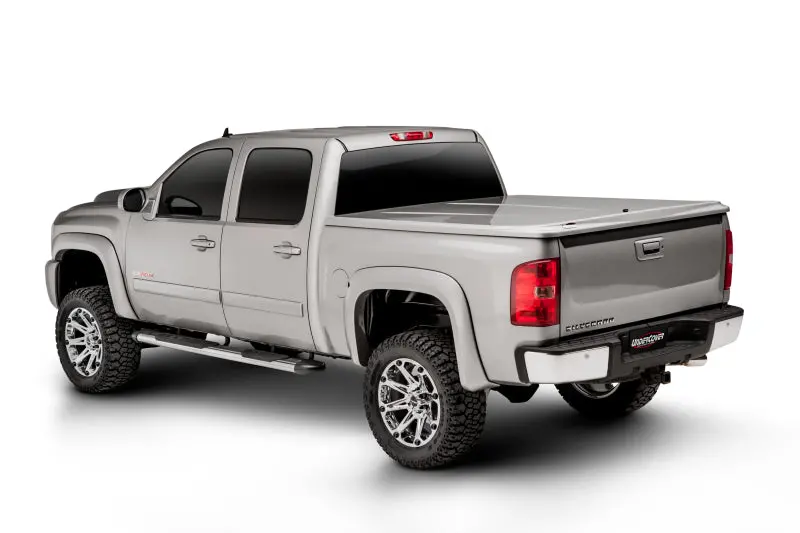 Undercover Lux Hard Tonneau Cover — Oakwood Metallic Finish, Fits 2019–2020 Chevy Silverado 1500 (5.8' Bed) 2